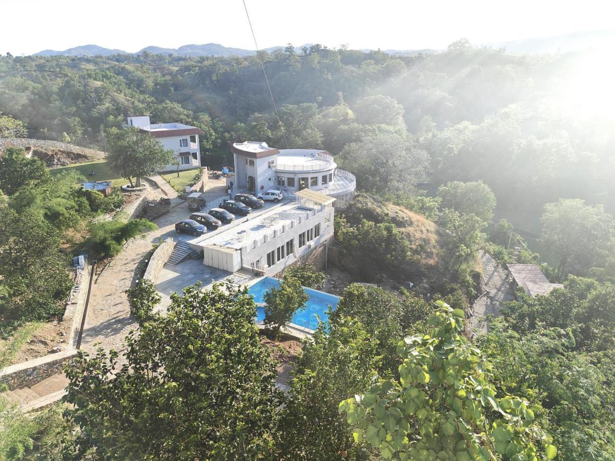 The Sky Imperial Pavoreal Jungle Resort Kumbhalgarh Exterior photo