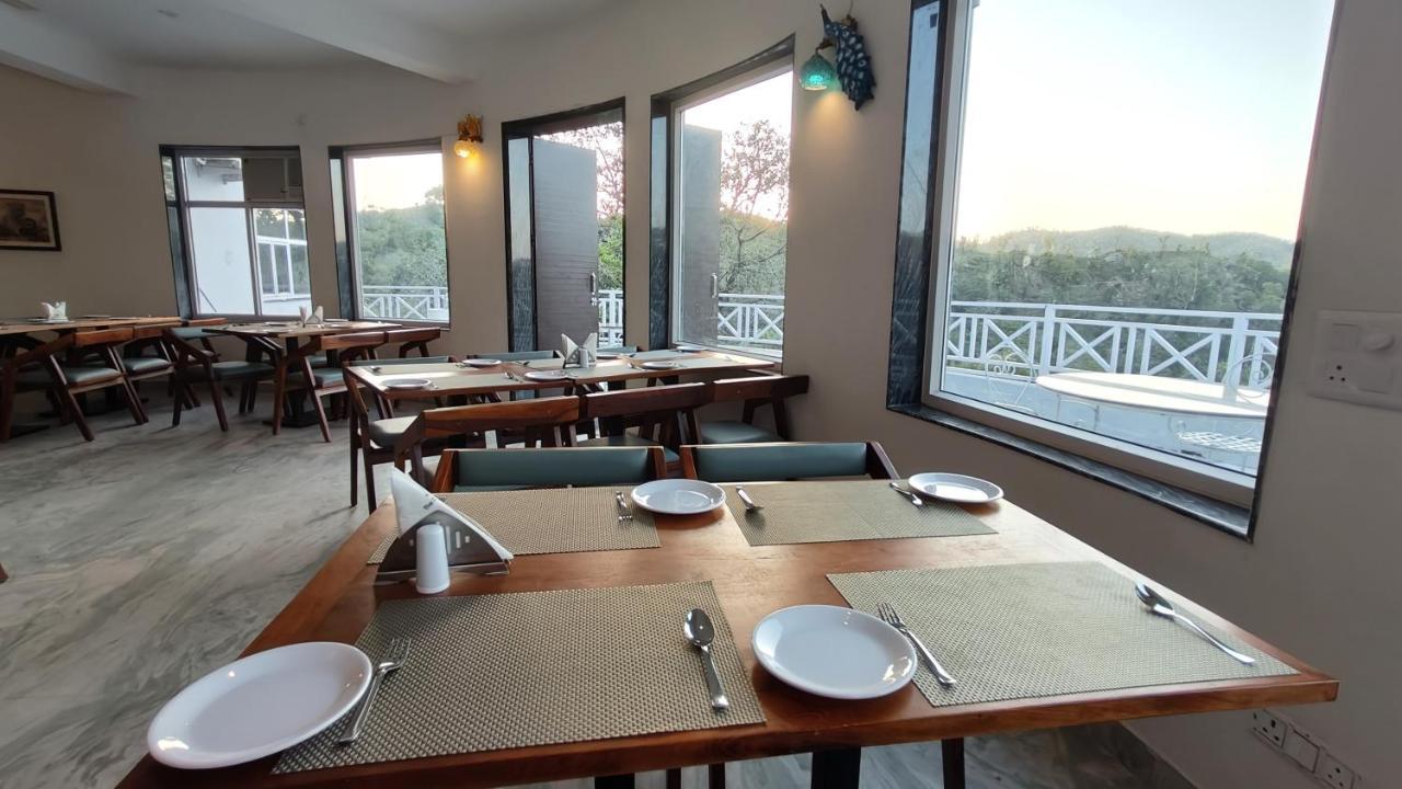 The Sky Imperial Pavoreal Jungle Resort Kumbhalgarh Exterior photo