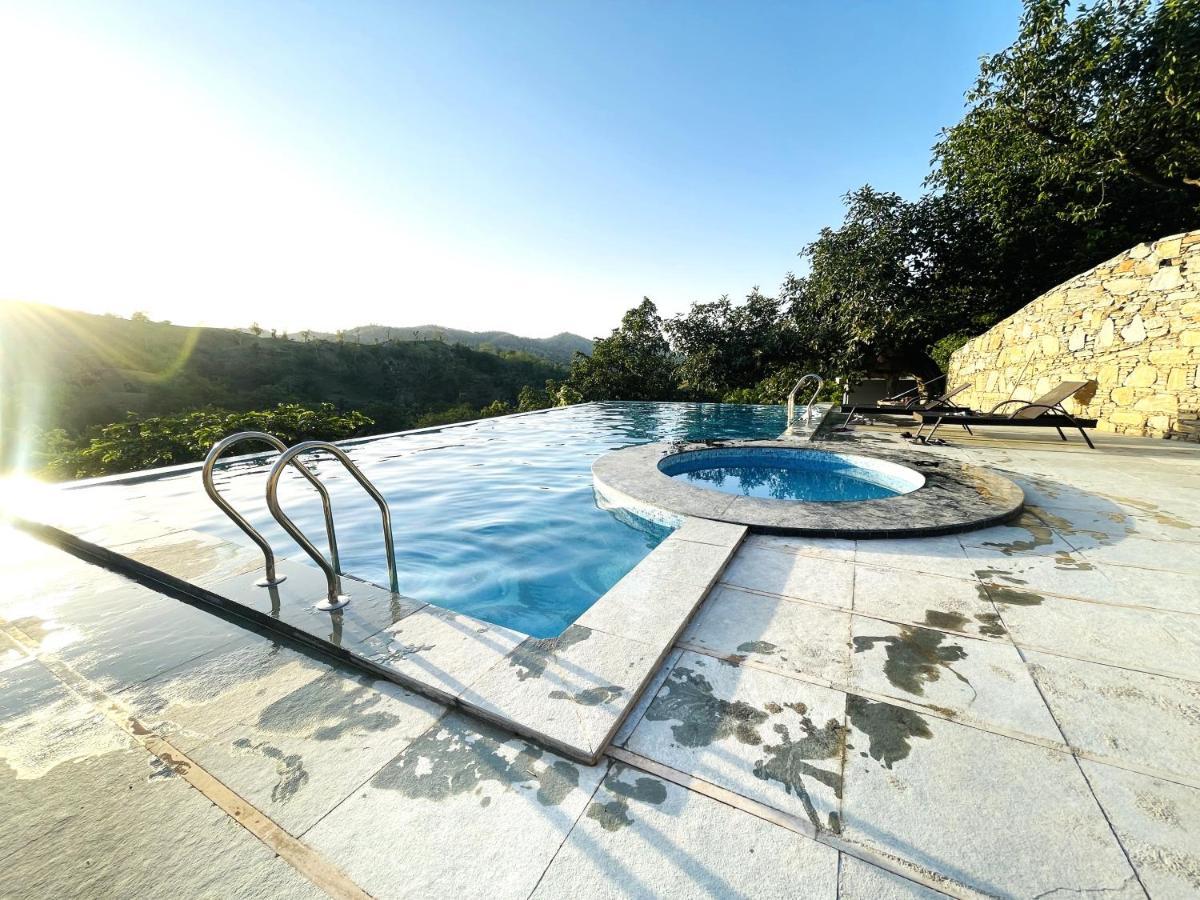 The Sky Imperial Pavoreal Jungle Resort Kumbhalgarh Exterior photo