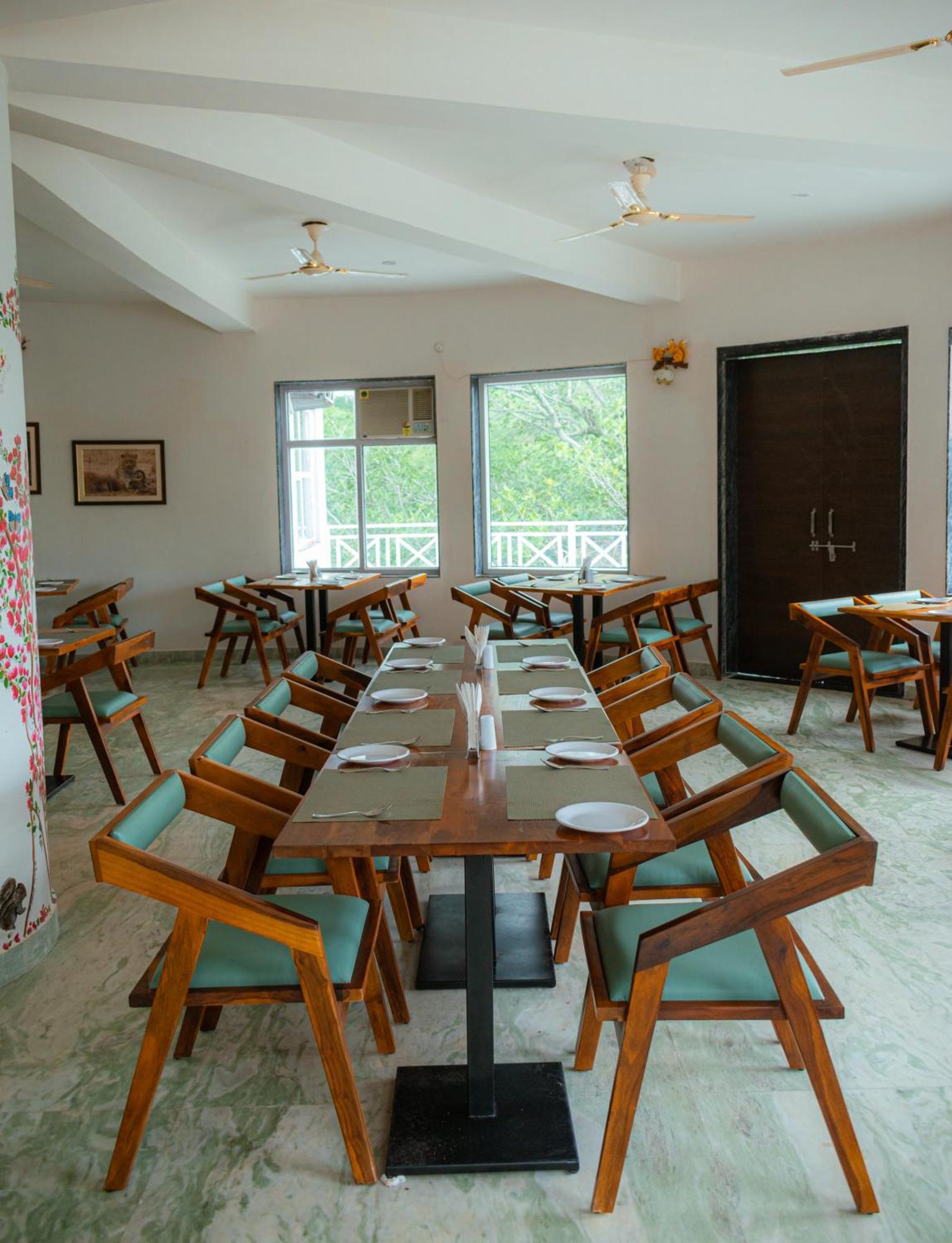 The Sky Imperial Pavoreal Jungle Resort Kumbhalgarh Exterior photo